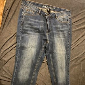 Bejeweled crop jeans